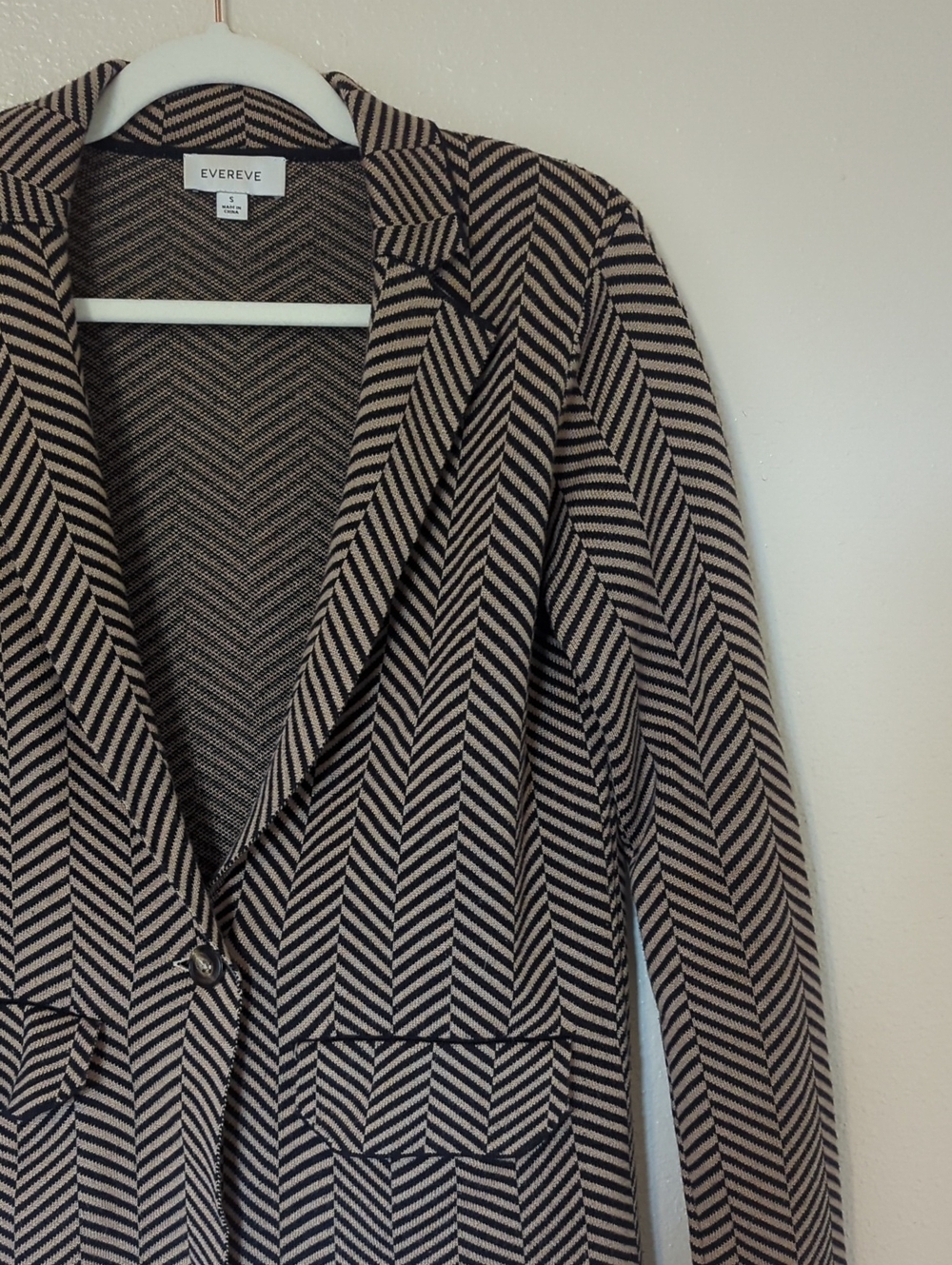 Evereve Womens S Herringbone Knit Blazer Navy Camel Chevron One Button